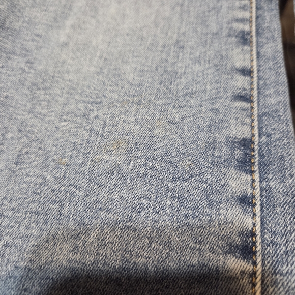 Good American Light Wash Skinny Jeans - Picture 5 of 8